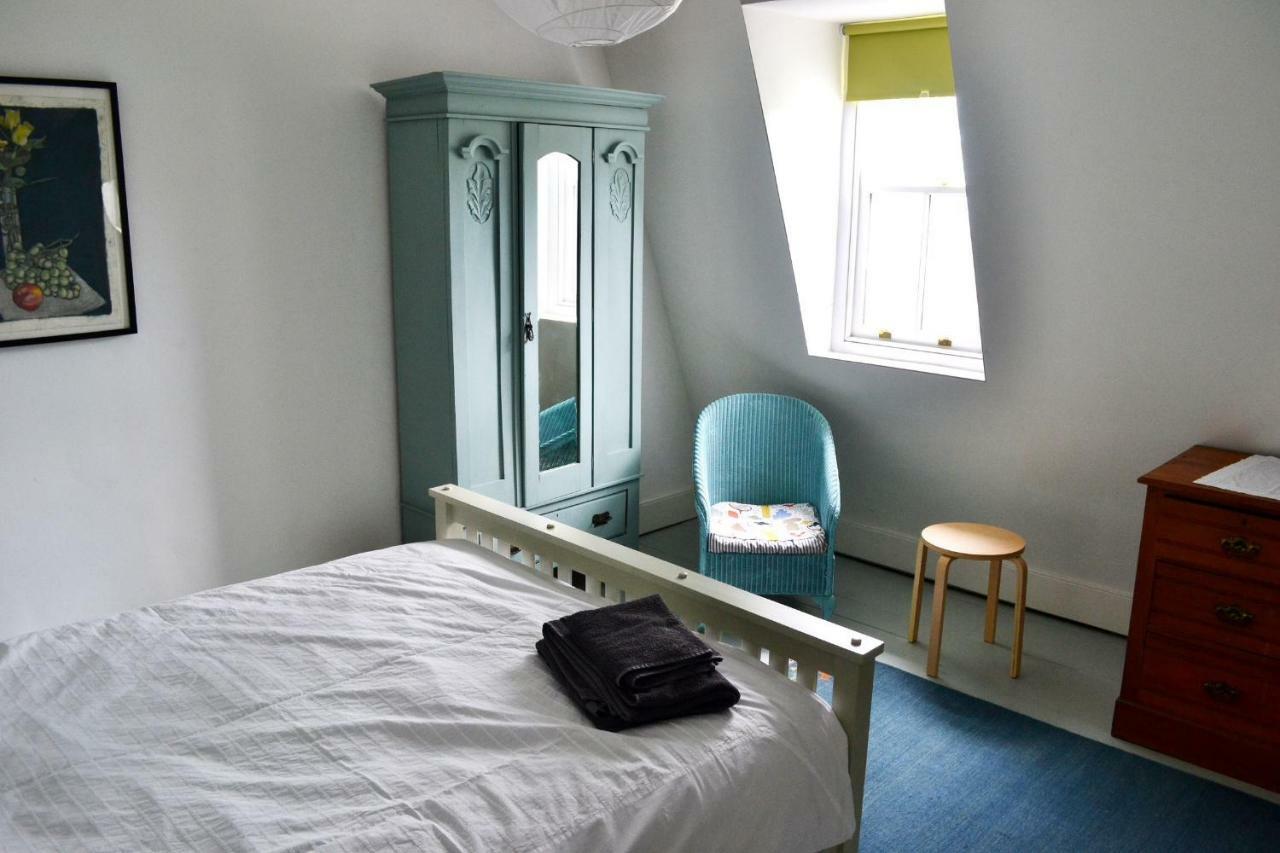 8A Spring Gardens Hotel Haverfordwest Luaran gambar