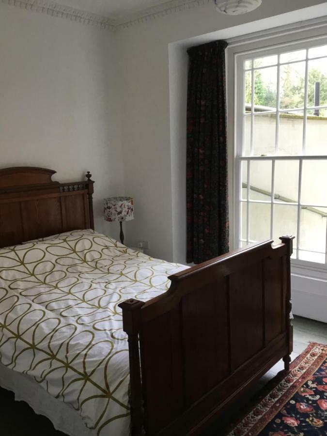 8A Spring Gardens Hotel Haverfordwest Luaran gambar